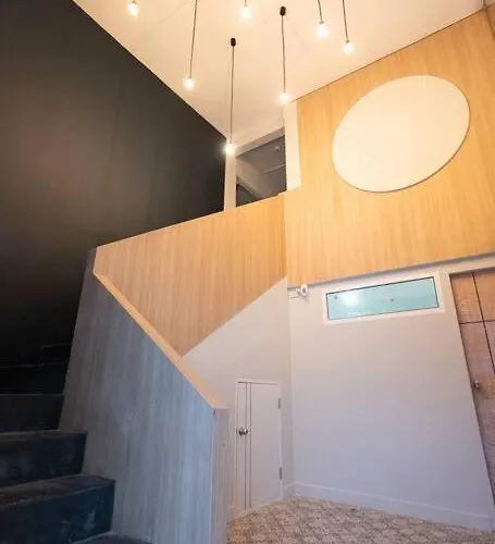 A3 Large Room, Full Facilities *