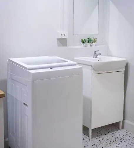 A3 Large Room, Full Facilities *